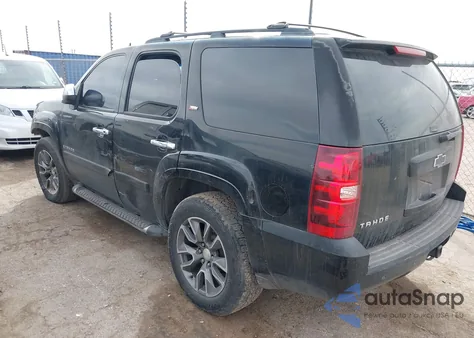 2008 Chevrolet Tahoe Lt z USA, uszkodzony, nr VIN 1GNFC13038R123700